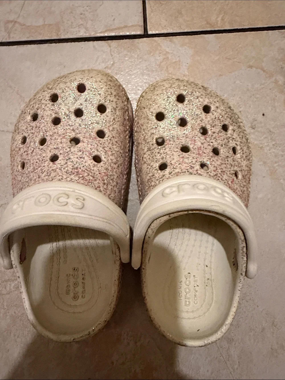 CROCS Kids Glitter Clog in Pink and White